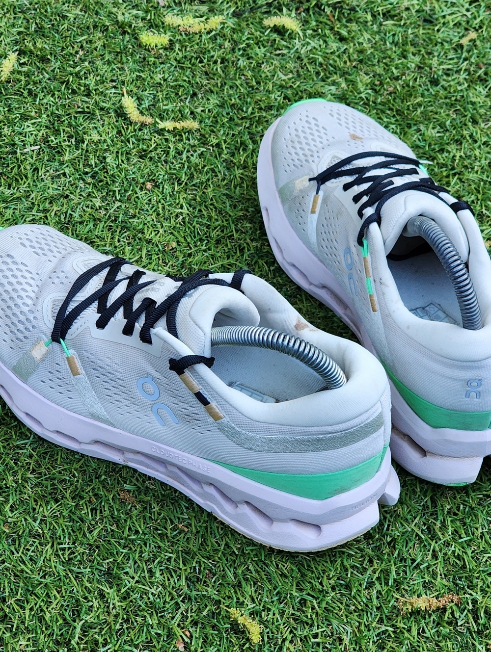 ON CLOUDSURFER - Womens Sneakers - SIZE 7.5 - ((Shoes Have Some Stain)) - Picture 9 of 11